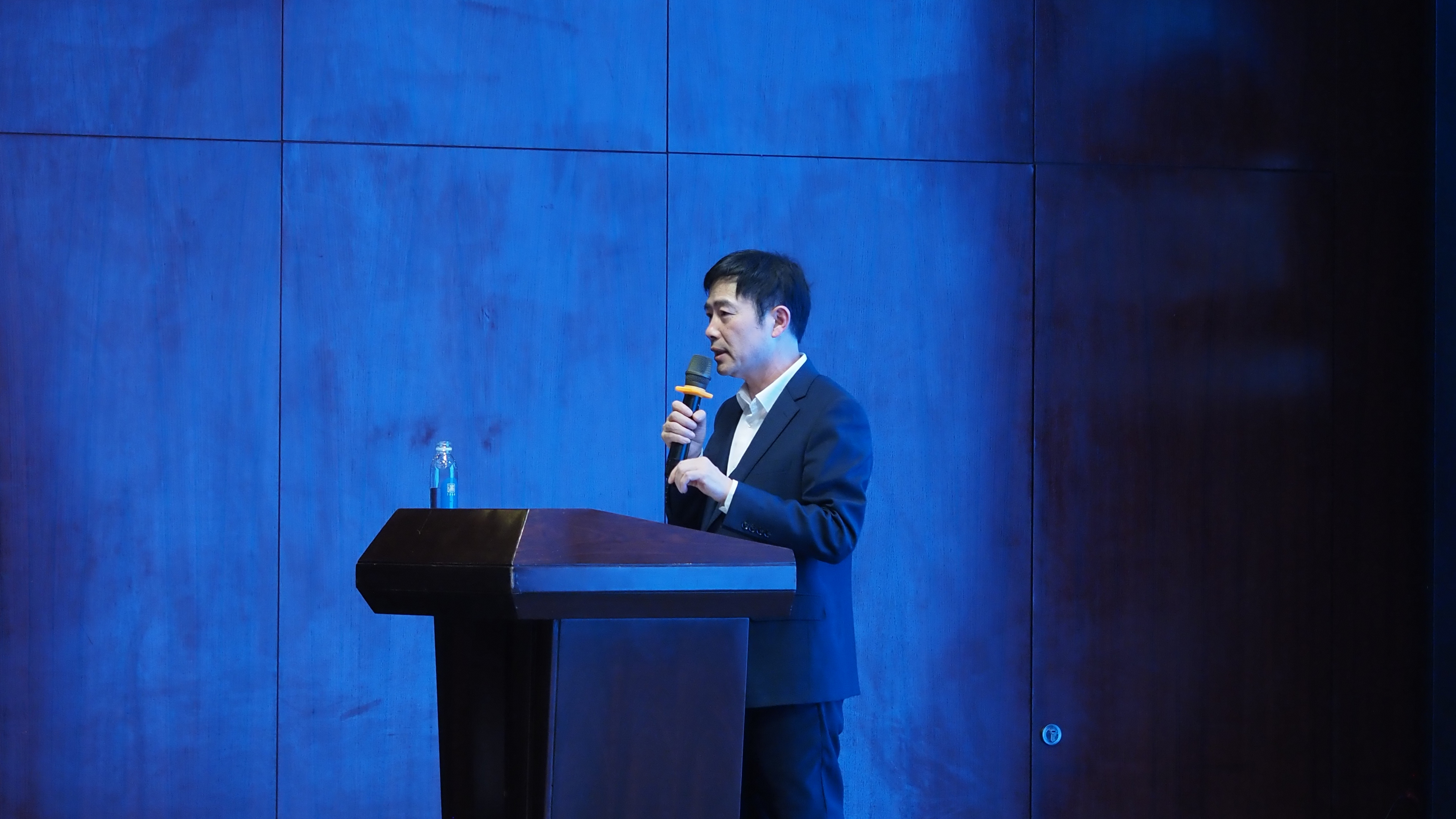<b>中测测试2024年终总结会璀璨落幕丨Zhongce 2024 year-end summary meeting came to a brilliant end</b>